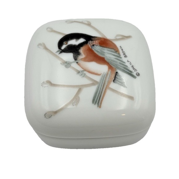 Chickadee Otagiri Japan Trinket Box Hand Painted Sheila Brown, small - Picture 1 of 7
